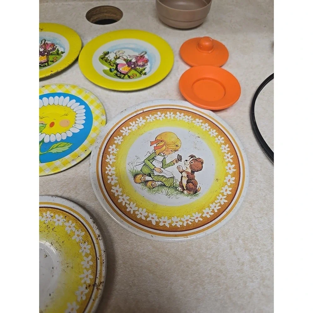 Set of Vtg Assorted Pretend Play Childs Play Doll Kitchen Dining Plates & Saucer